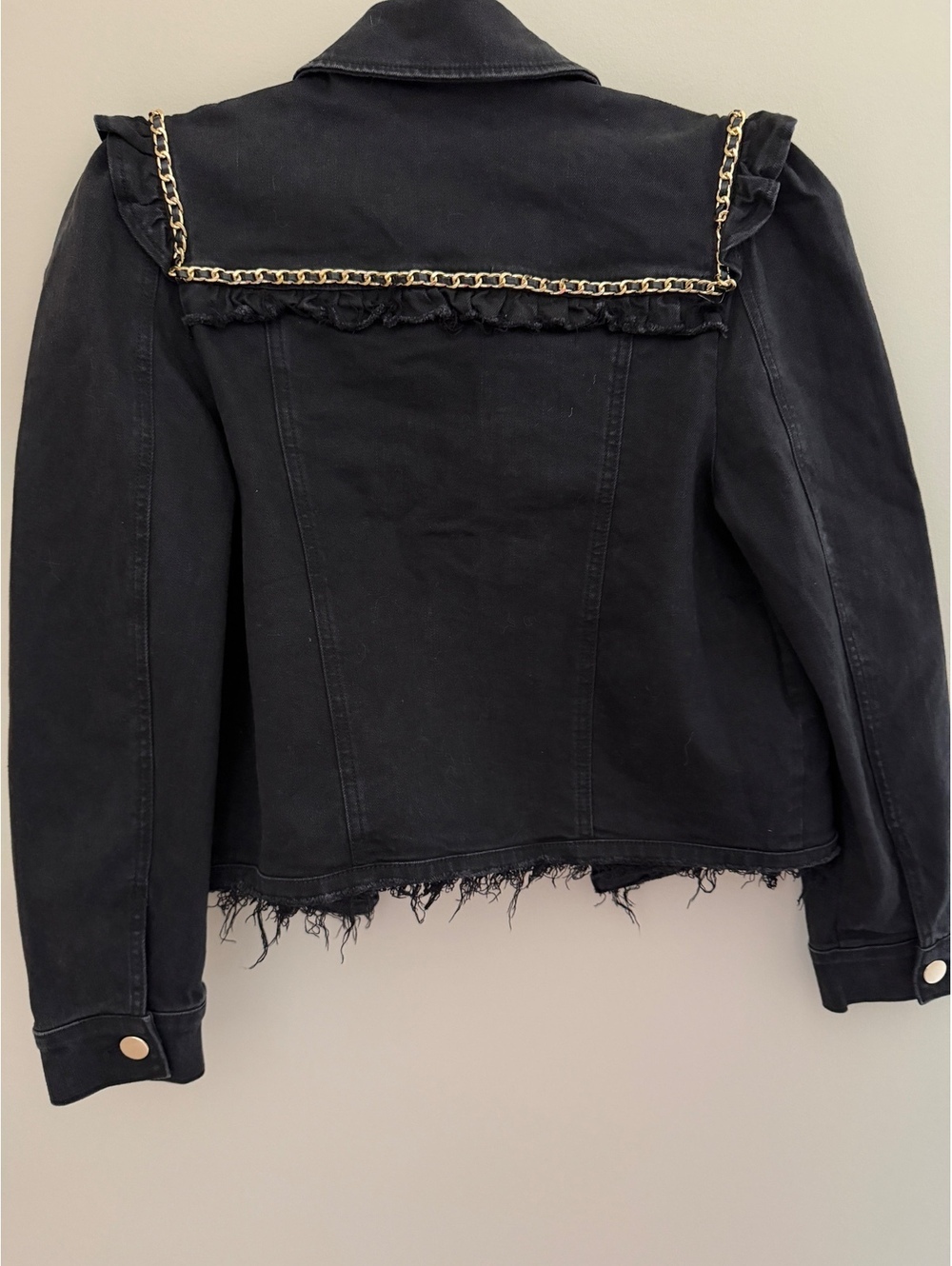 S Generation Love black jacket w/ gold embellishment - Picture 6 of 6